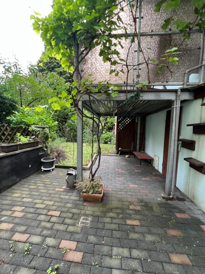 Duisburg Feelhome, Flughafen Nah,3-Schlafzimmer, Dusche Ebenerdig, Zentral, Wifi, Ground Floor Екстер'єр фото