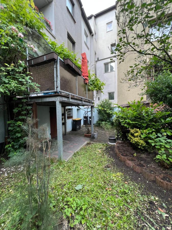 Duisburg Feelhome, Flughafen Nah,3-Schlafzimmer, Dusche Ebenerdig, Zentral, Wifi, Ground Floor Екстер'єр фото