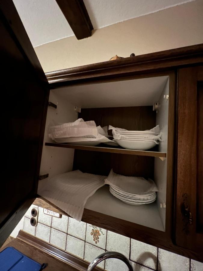 Duisburg Feelhome, Flughafen Nah,3-Schlafzimmer, Dusche Ebenerdig, Zentral, Wifi, Ground Floor Екстер'єр фото